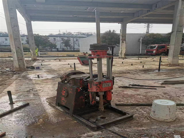 黄平袖阀管小导管注浆加固施工工艺